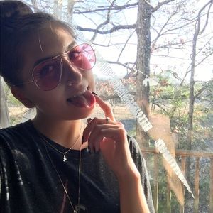 Meet your Posher, Aleah